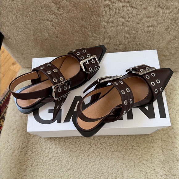 Ganni Black and Brown Slingback Heels - Picture 2 of 4